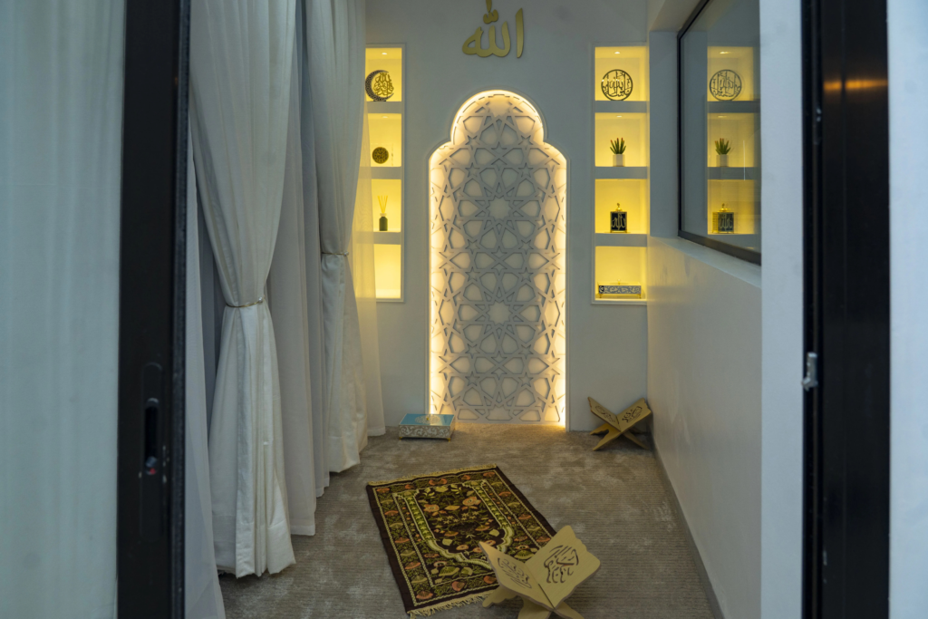 Penthouse – Almadie